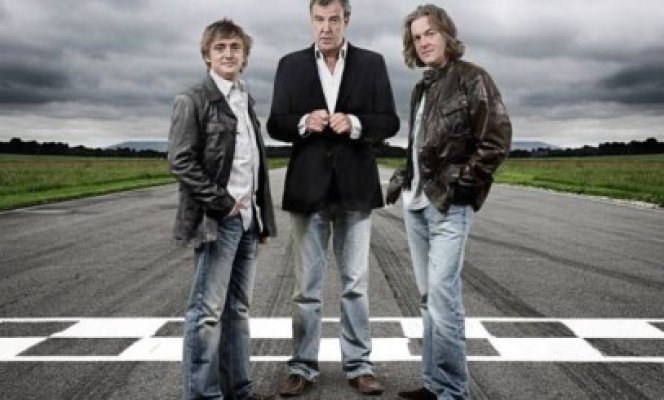 Prezentatorii TOP GEAR au râs de Dacia Sandero